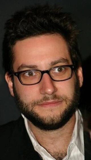 Adam Busch headshot
