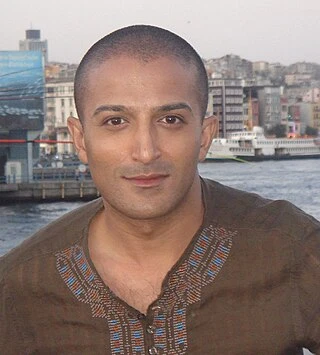Adil Ray headshot
