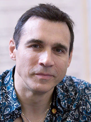 Adrian Paul headshot