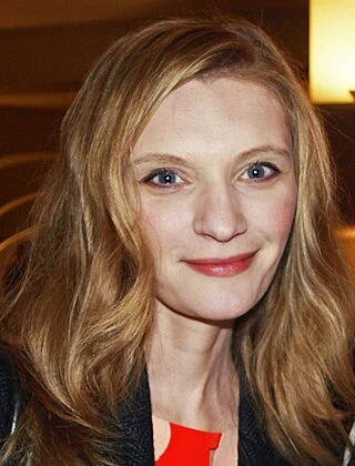 Agata Buzek headshot