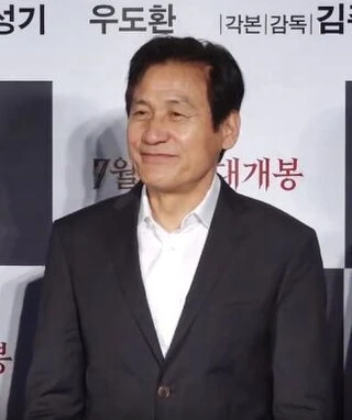 Ahn Sung-ki headshot