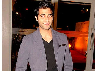 Akshay Oberoi headshot