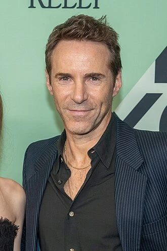 Alessandro Nivola headshot