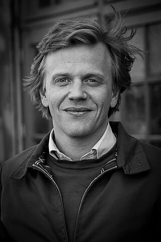 Alex Lutz headshot