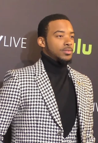 Algee Smith headshot