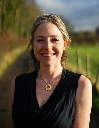 Alice Roberts headshot