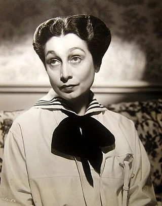 Aline MacMahon headshot