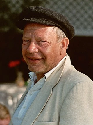 Allan Rich headshot