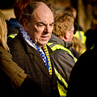 Alun Armstrong headshot