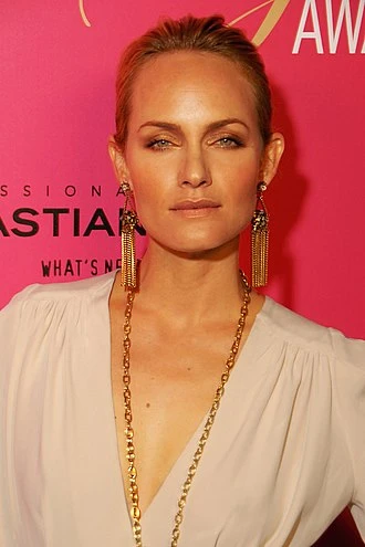 Amber Valletta headshot