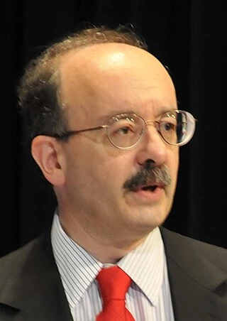 Amory B. Lovins headshot