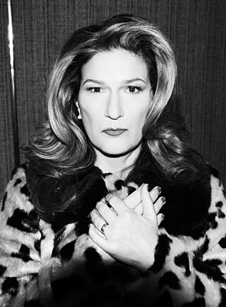 Ana Gasteyer headshot