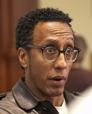 Andre Royo headshot