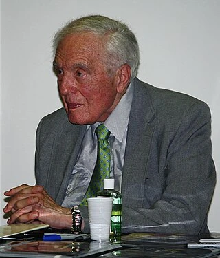 Angus Scrimm headshot