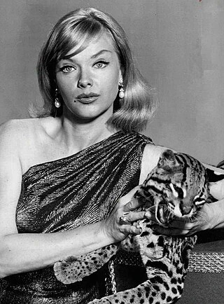 Anne Francis headshot