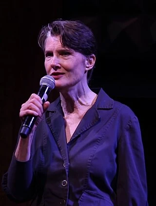 Annette O'Toole headshot