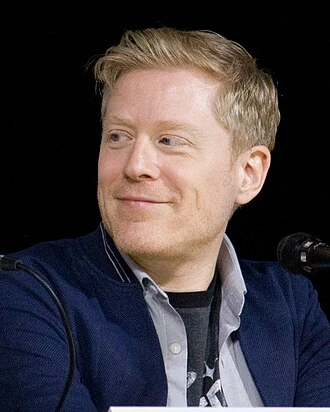 Anthony Rapp headshot