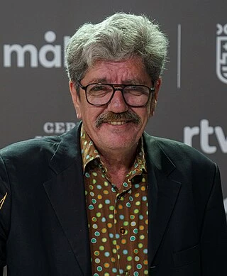 Antonio Dechent headshot