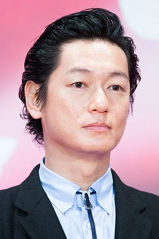 Arata Iura headshot