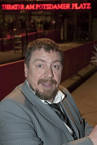 Armin Rohde headshot