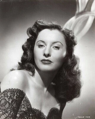 Barbara Stanwyck headshot