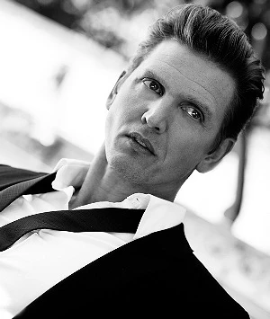 Barry Pepper headshot