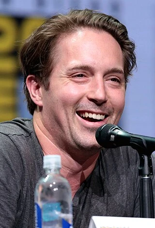 Beck Bennett headshot