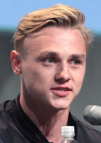 Ben Hardy headshot