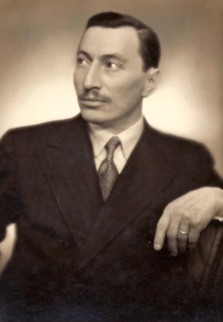 Bernard Natan headshot