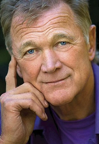 Bo Svenson headshot