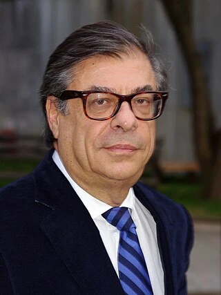 Bob Colacello headshot