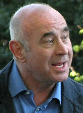 Bob Hoskins headshot