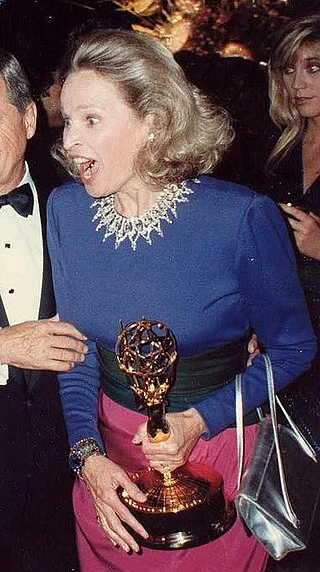 Bonnie Bartlett headshot