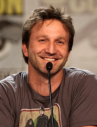 Breckin Meyer headshot