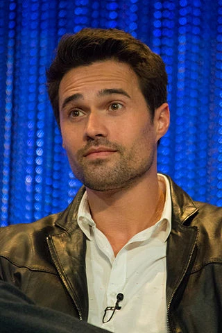 Brett Dalton headshot