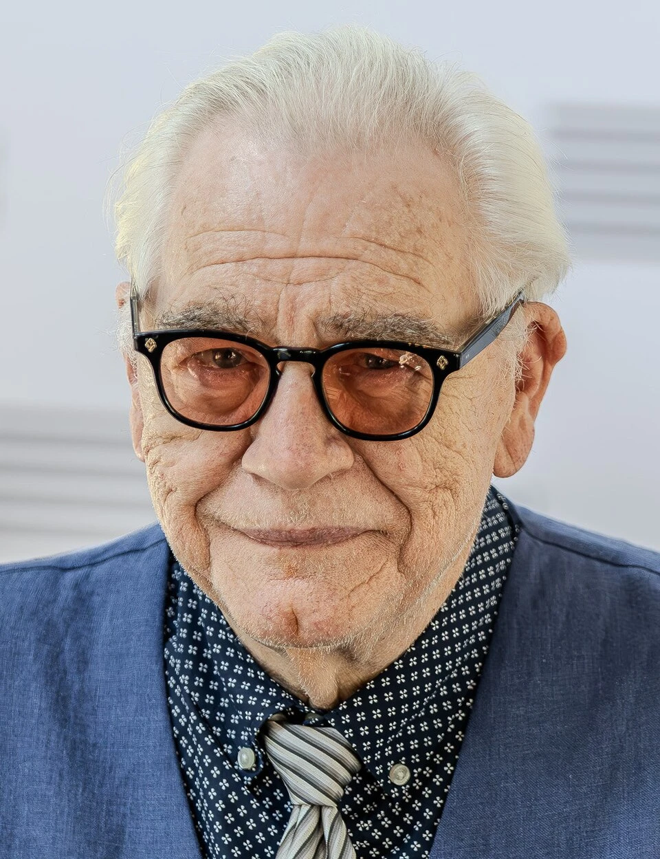 Brian Cox headshot