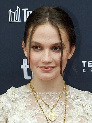 Cailee Spaeny headshot