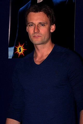 Callum Blue headshot