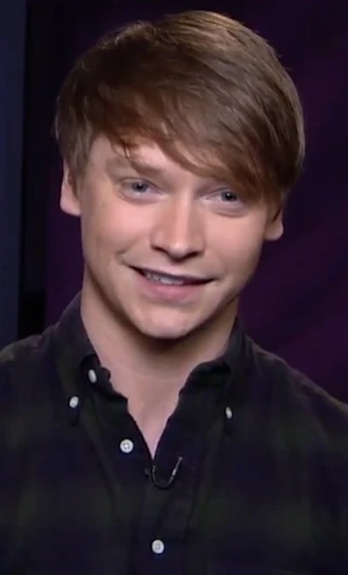 Calum Worthy headshot