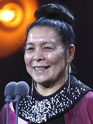 Carmiña Martínez headshot