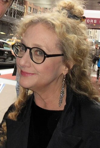Carol Kane headshot