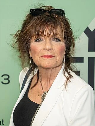 Caroline Aaron headshot