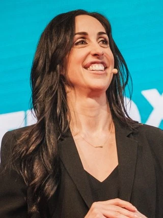 Catherine Reitman headshot