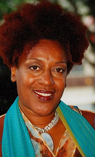 CCH Pounder headshot