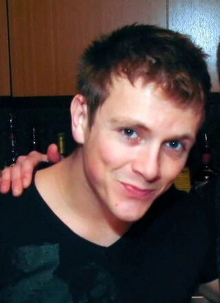 Charlie Bewley headshot