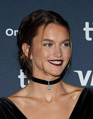 Chloe East headshot