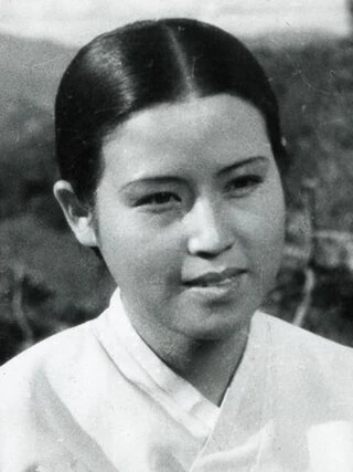 Choi Eun-hee headshot