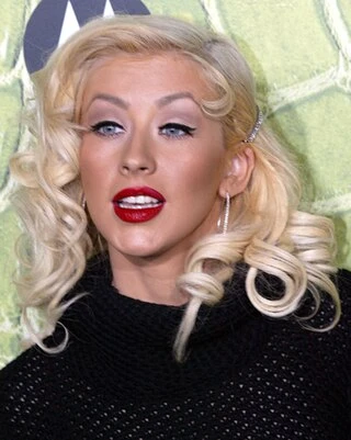 Christina Aguilera headshot