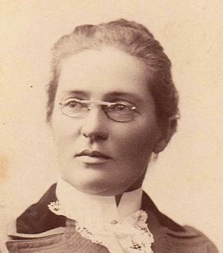 Christina Kirk headshot