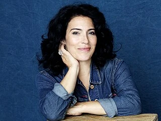 Claudia Ferri headshot